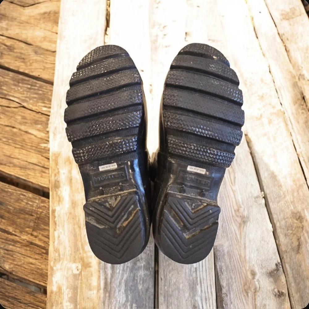 Hunter stylish black